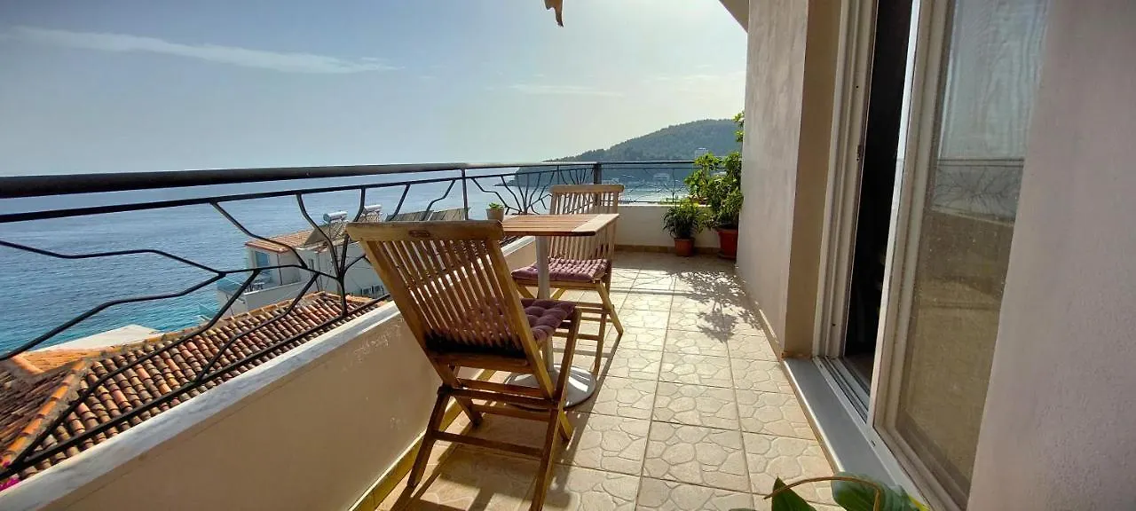 Hotel Beleri House Himare Affittacamere